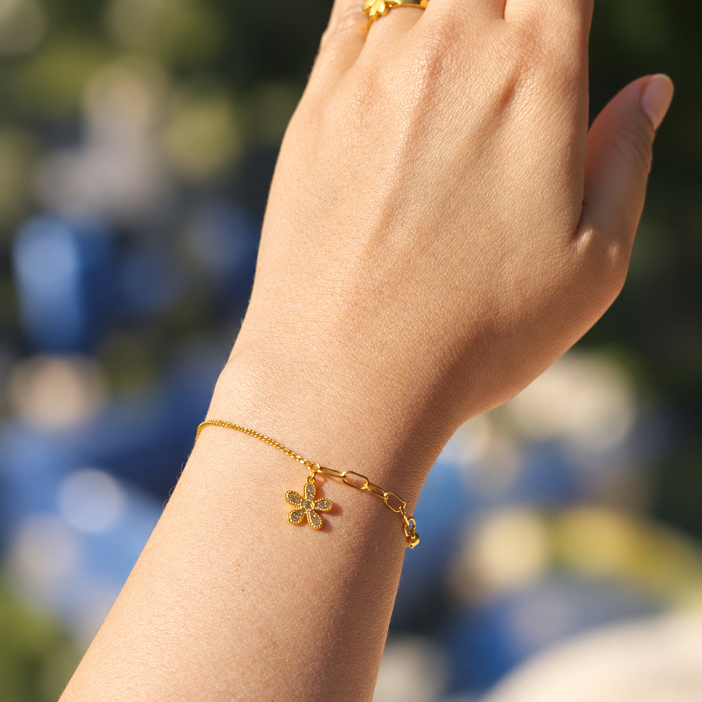 18K Solid Gold Flower Charm Bracelet