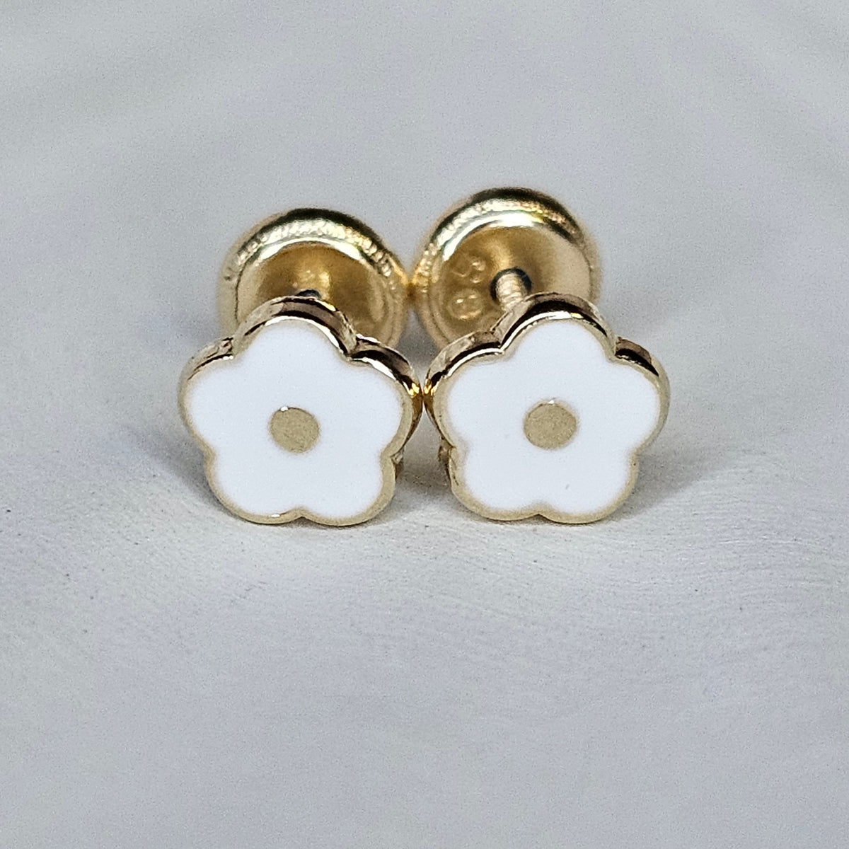 14K Solid Gold White Flower Enamel Ear Studs