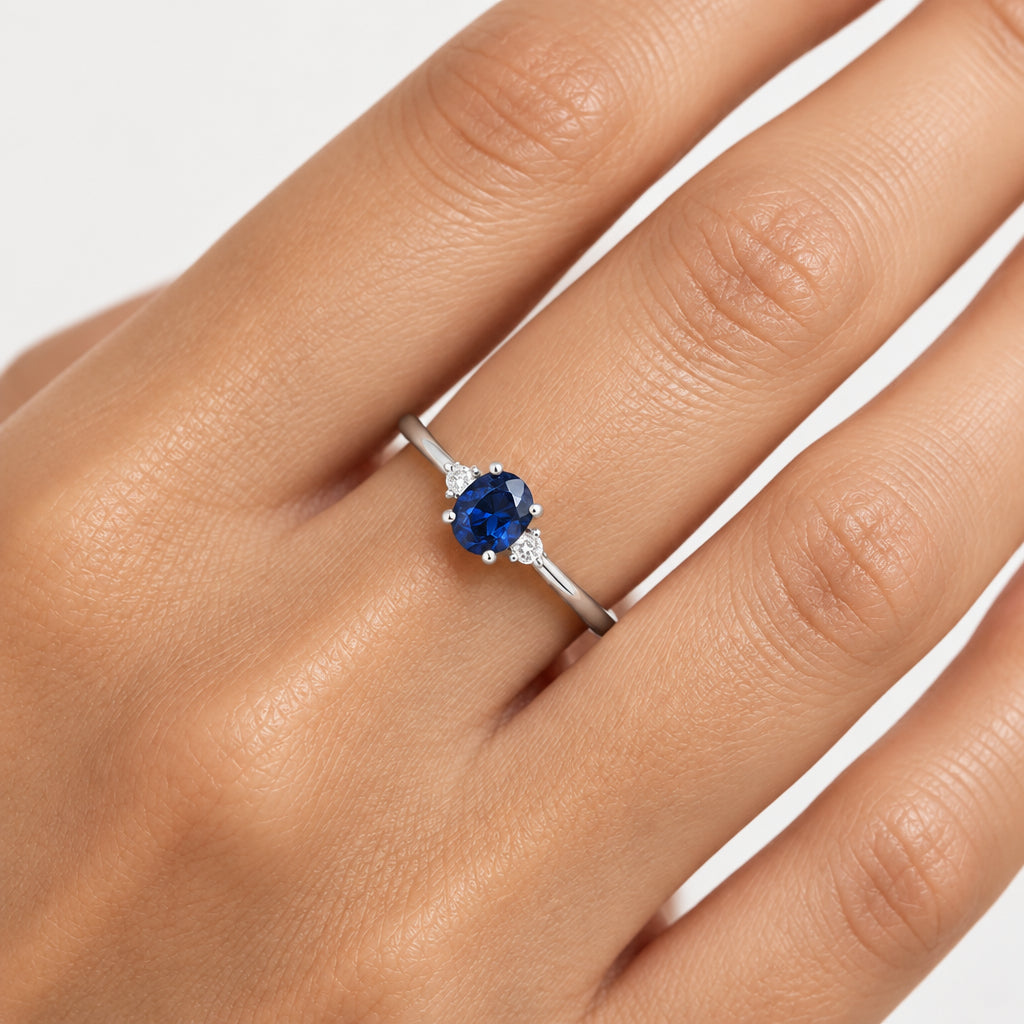 14K Solid White Gold Ring with Natural Blue Sapphire and Diamonds