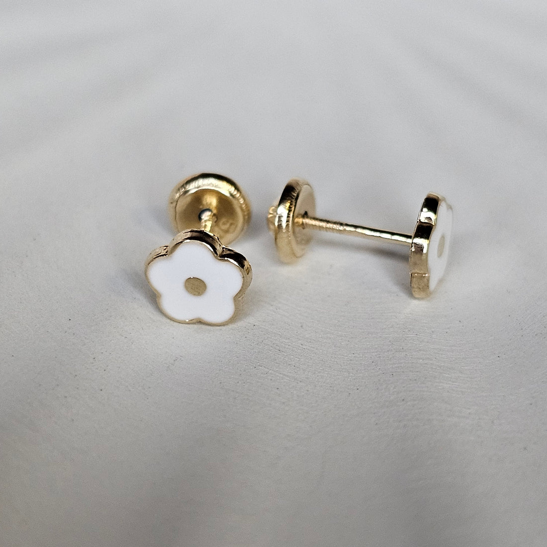 14K Solid Gold White Flower Enamel Ear Studs