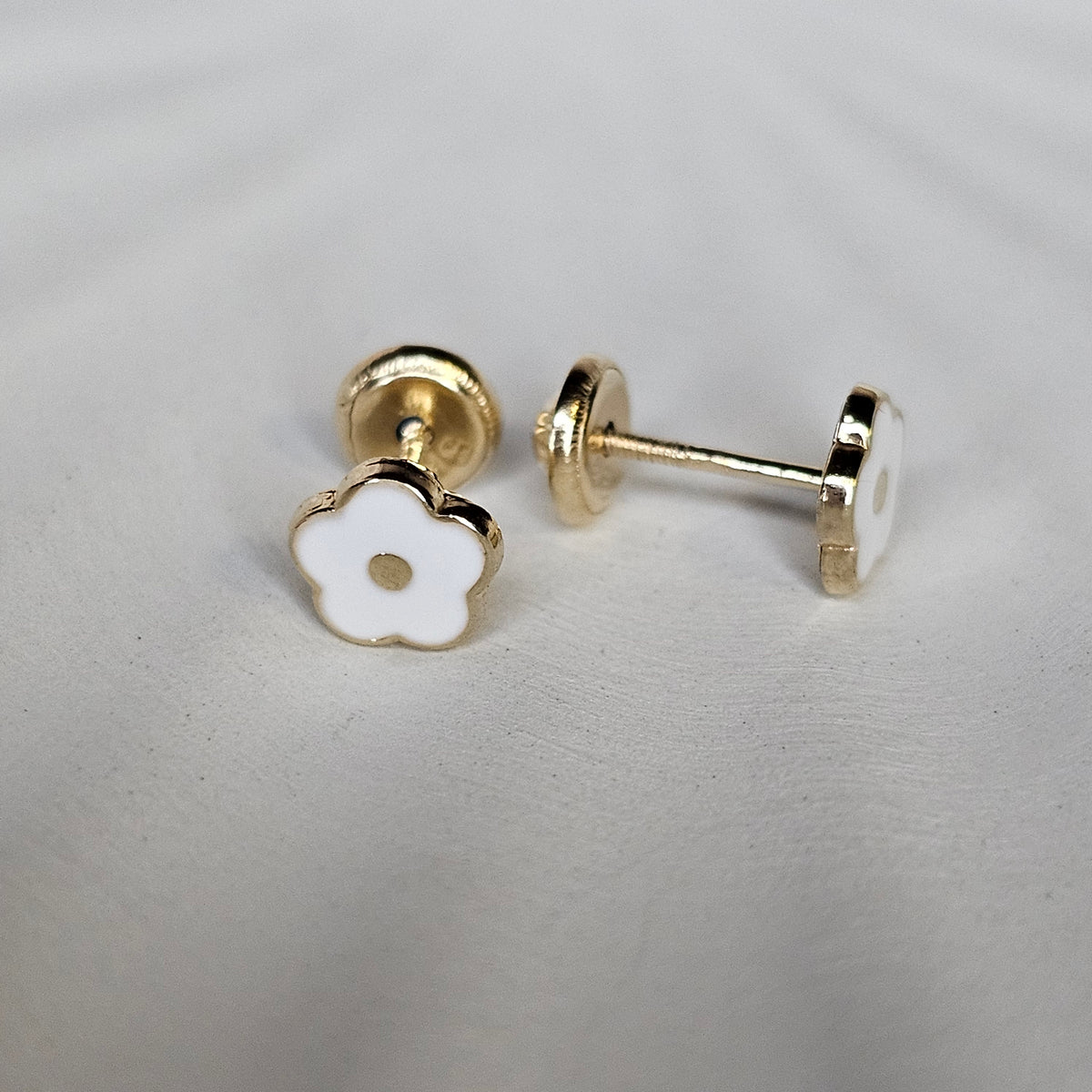 14K Solid Gold White Flower Enamel Ear Studs
